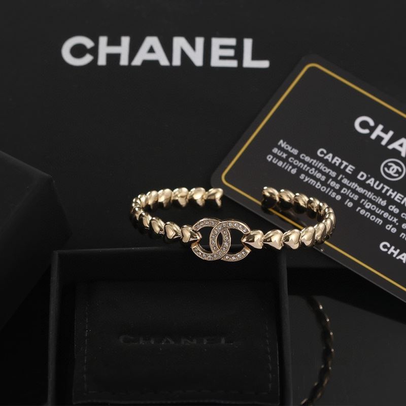 Ch**el bracelets